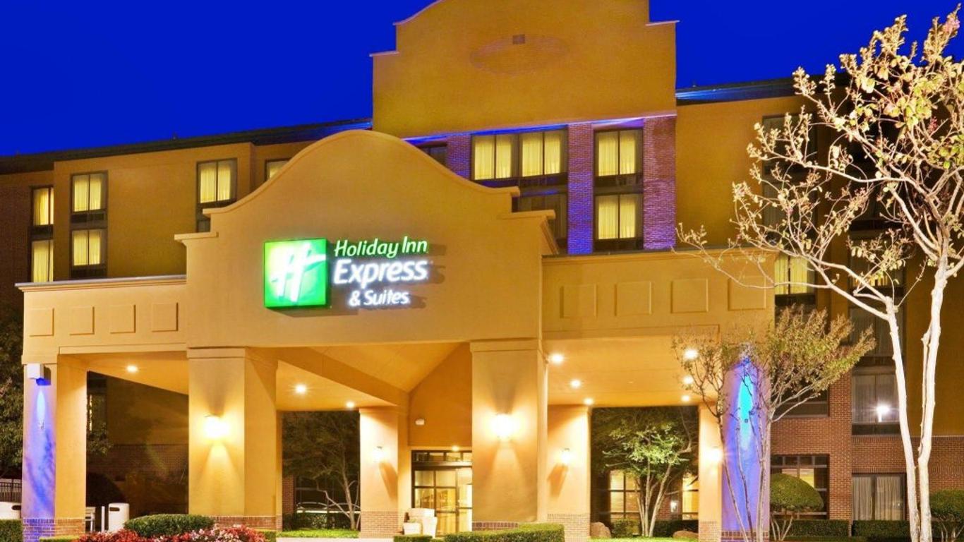 Holiday Inn Express & Suites Irving Conv Ctr - Las Colinas, An IHG Hotel