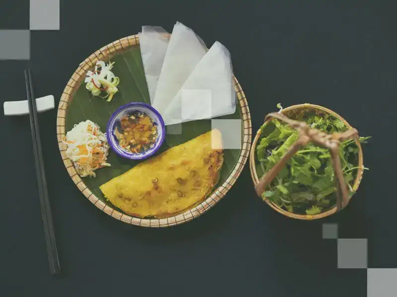 Bánh xèo, fills your stomach without emptying your purse or wallet