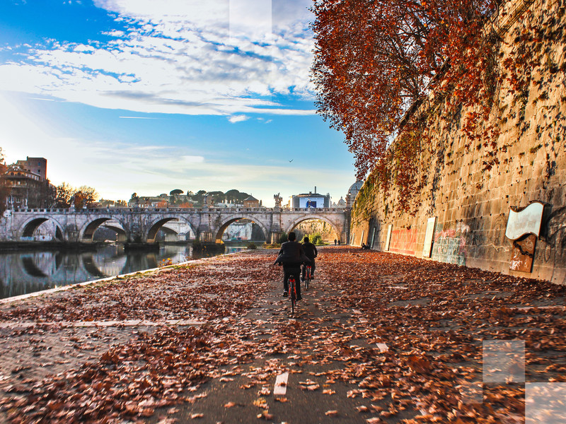 Autumn weather is ideal for wandering Rome, espresso in hand
