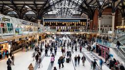 Find cheap flights from Knock to England