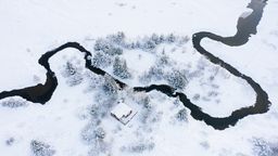 Find cheap flights to Iceland