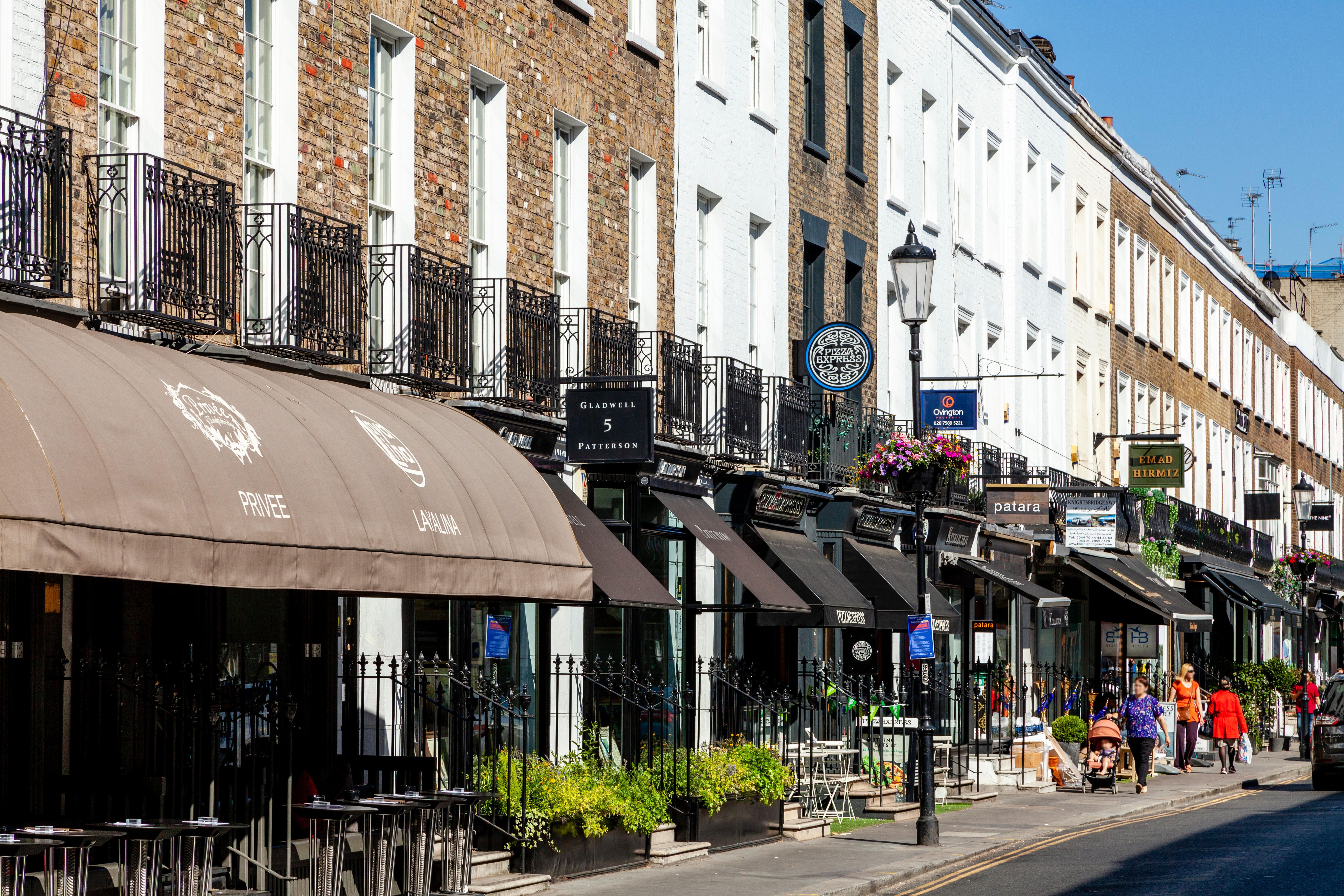 Find cheap flights from Cork to London