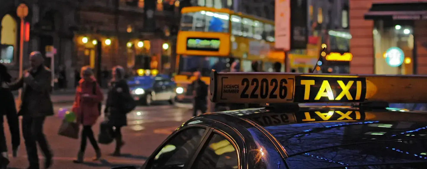 How to save on airport transfers