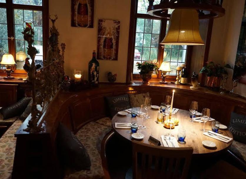 Dining room Photo