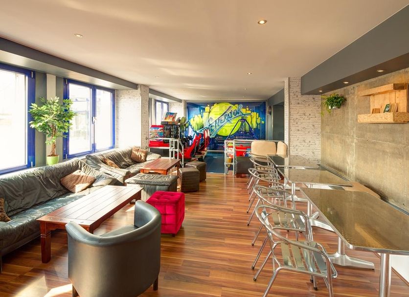 Lounge Photo