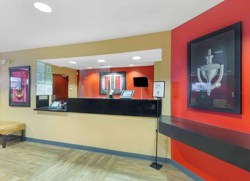 Front desk Photo