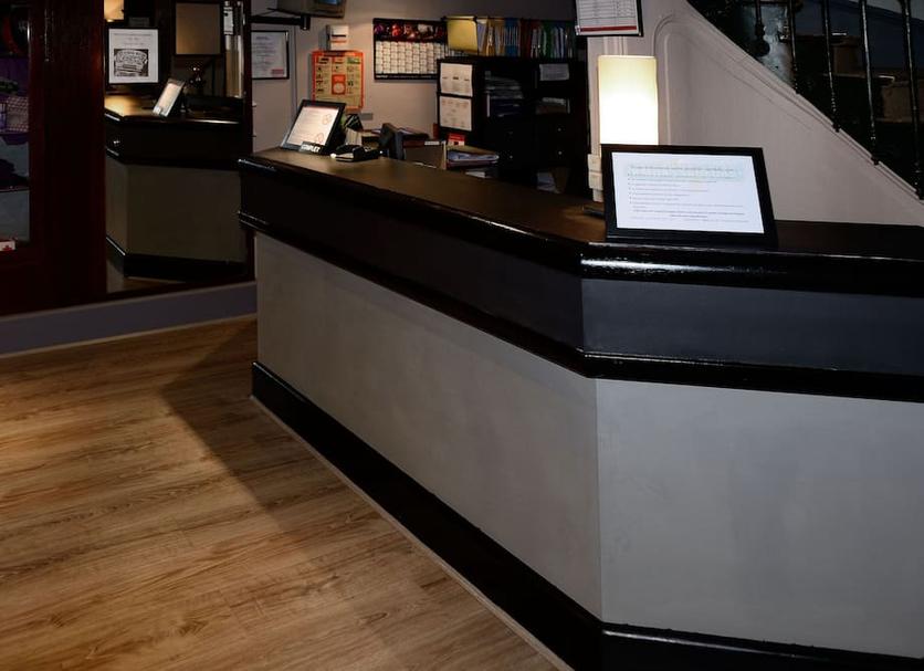 Front desk Photo