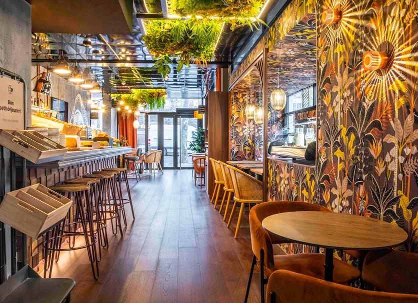 Restaurant Photo