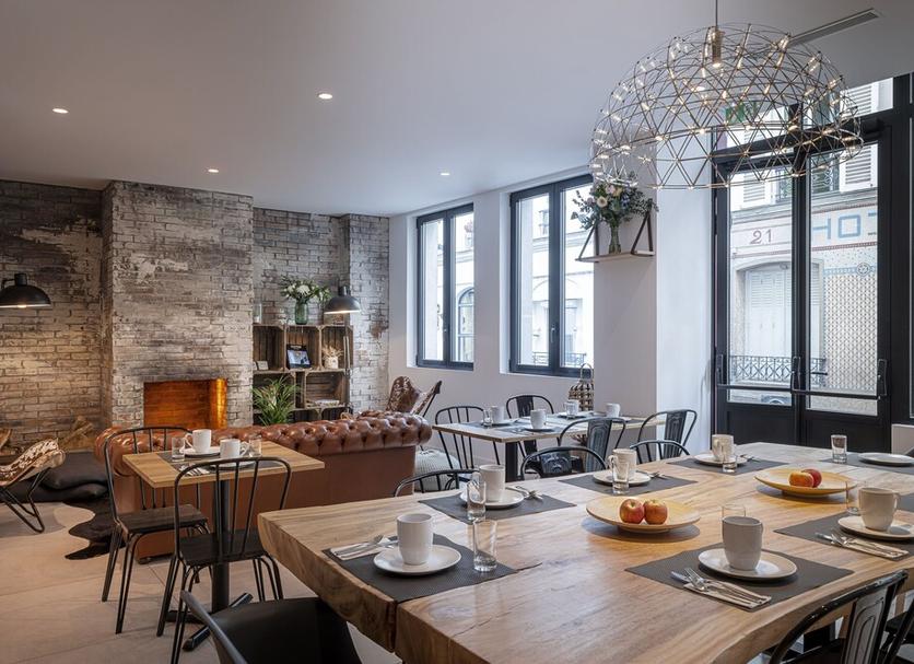 Restaurant Photo