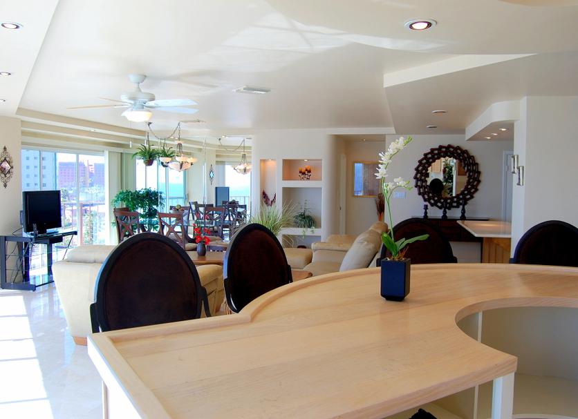 Dining room Photo