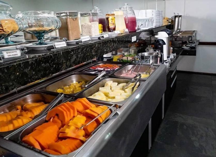 Buffet Photo