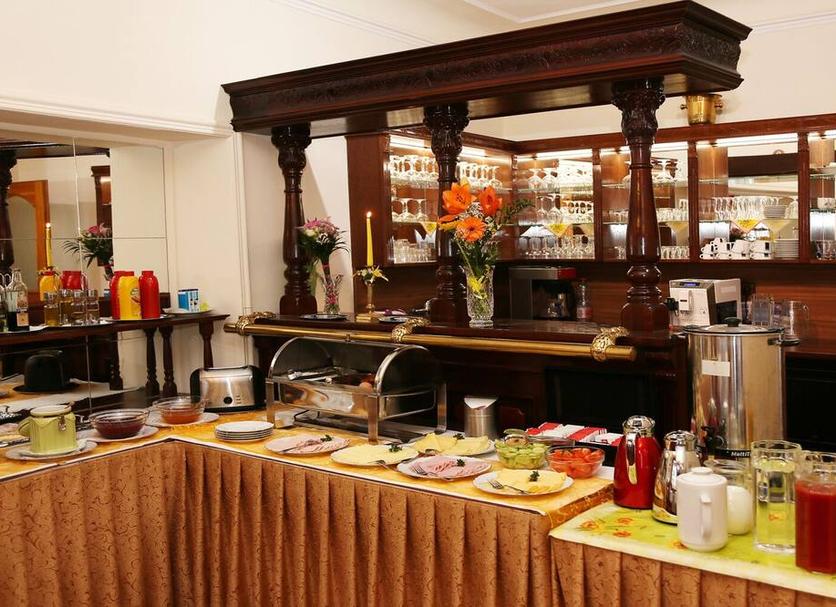 Buffet Photo