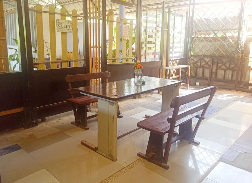 Dining room Photo