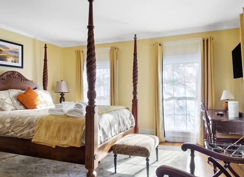Bedroom Photo