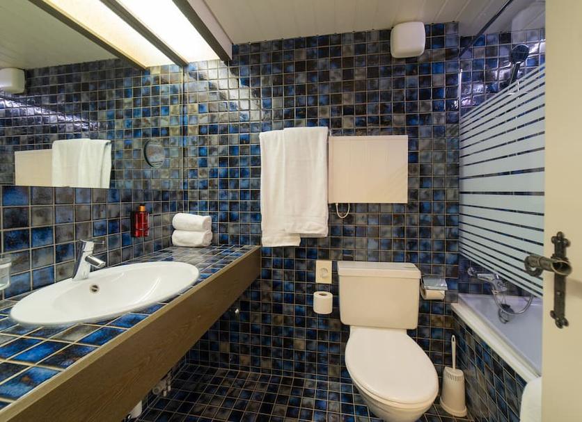 Bathroom Photo