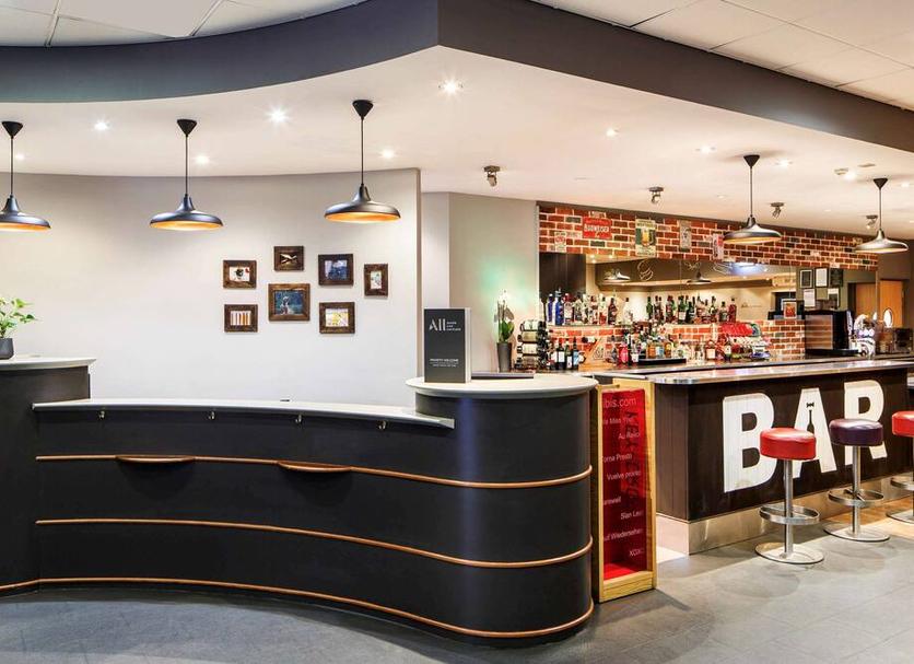 Bar Photo