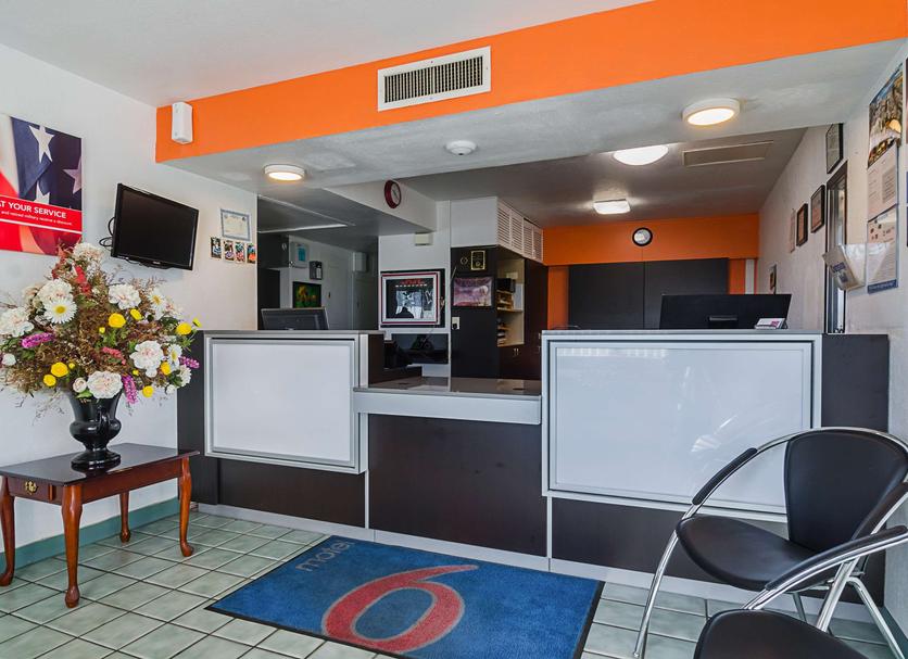 Front desk Photo