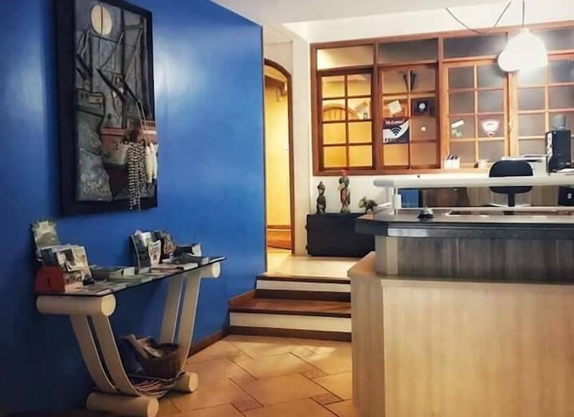 Front desk Photo