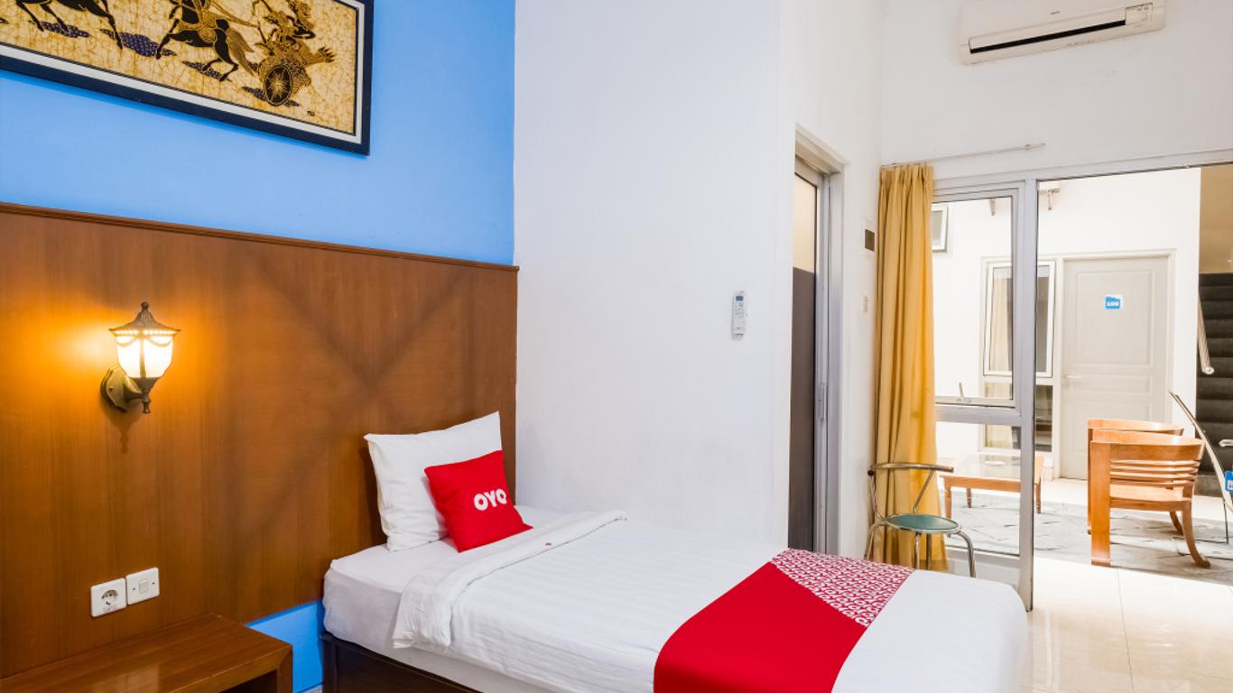Hotel Poncowinatan - Tugu