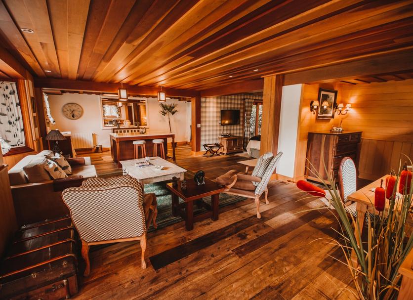 Dining room Photo