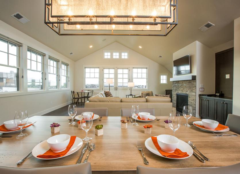 Dining room Photo