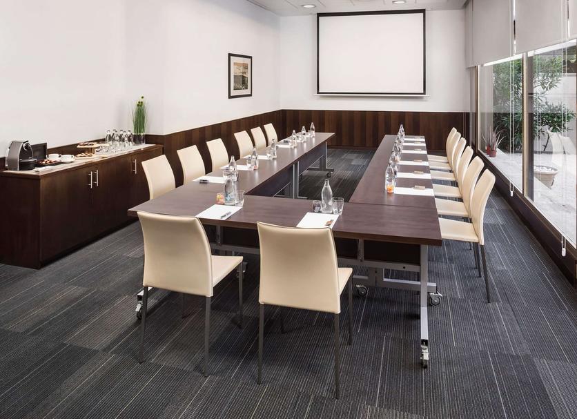Conference room Photo
