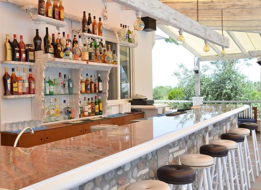 Bar Photo