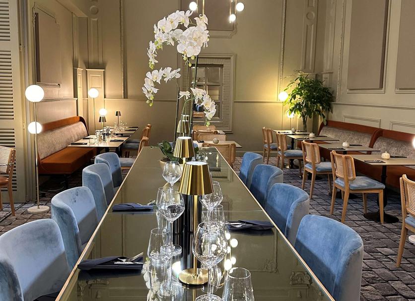 Restaurant Photo