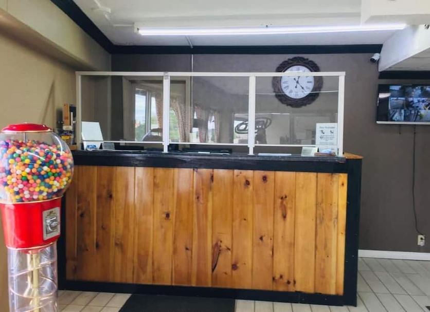 Front desk Photo