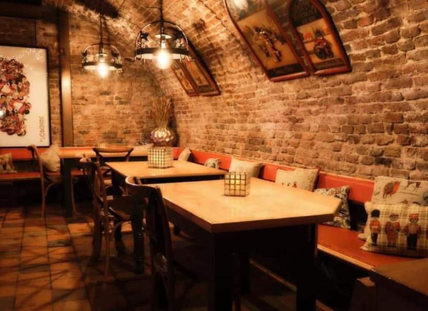Restaurant Photo