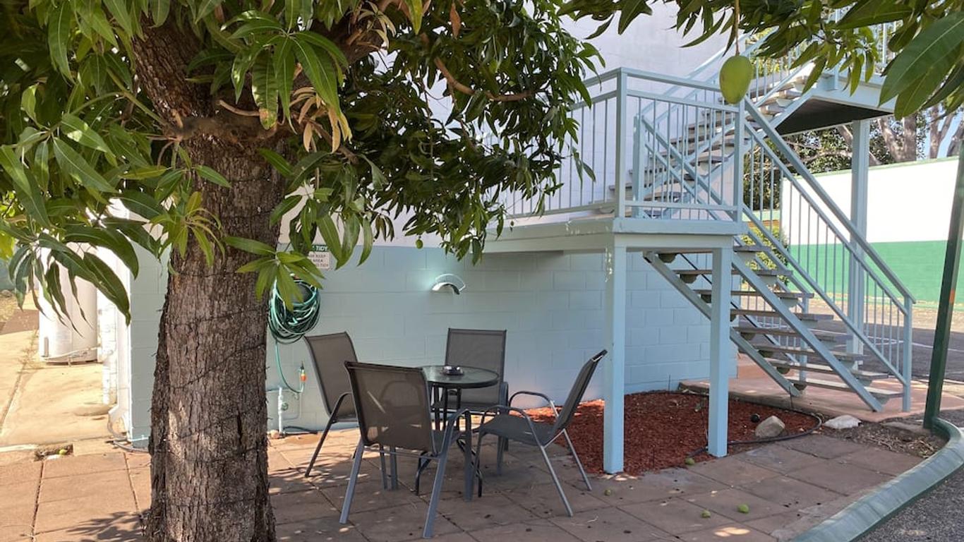 Central Point Motel