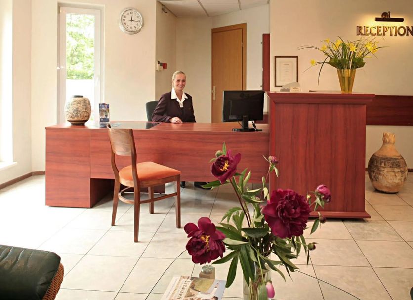 Front desk Photo