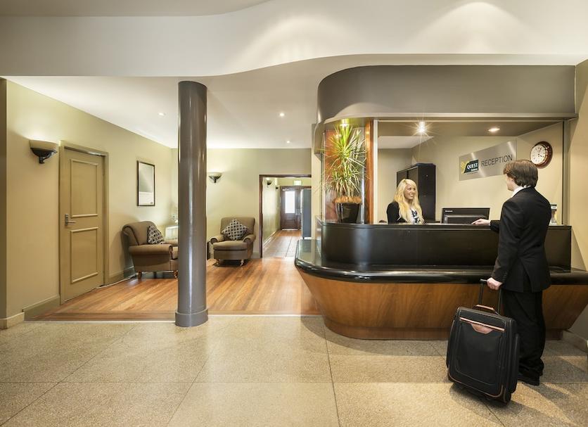 Front desk Photo