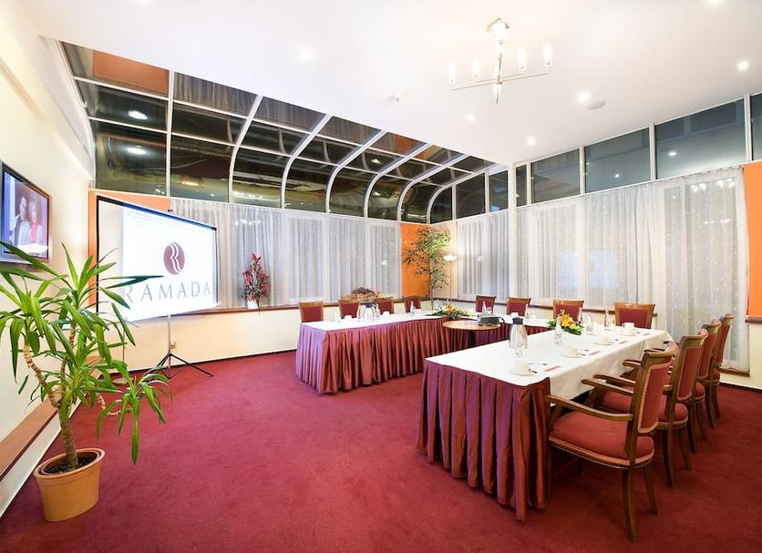 Conference room Photo