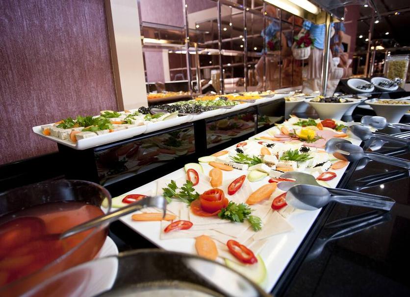Buffet Photo