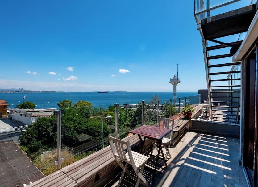Balcony Photo