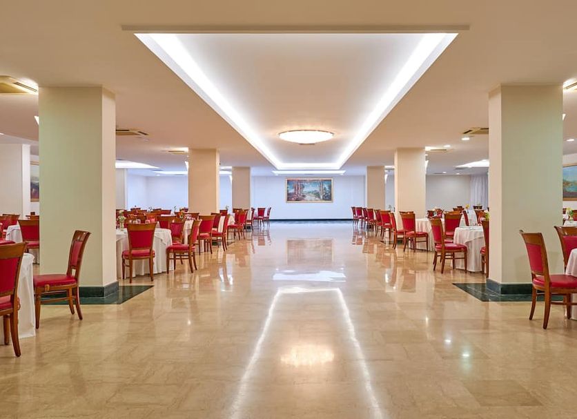 Banquet hall Photo