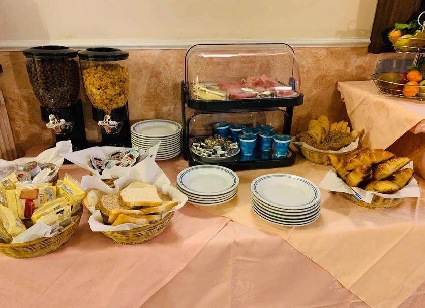 Buffet Photo