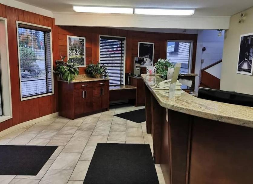 Front desk Photo