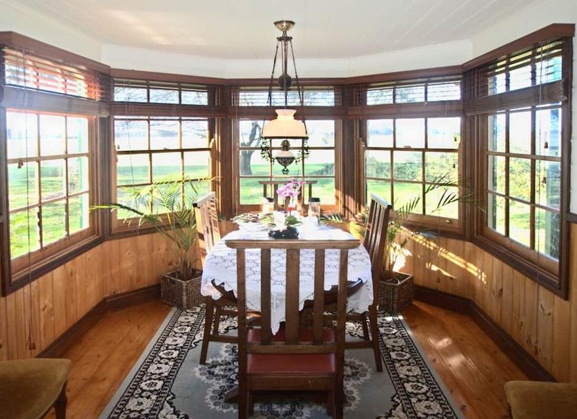 Dining room Photo