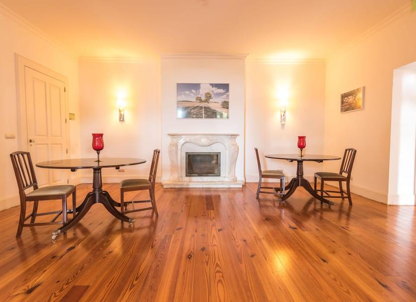 Dining room Photo