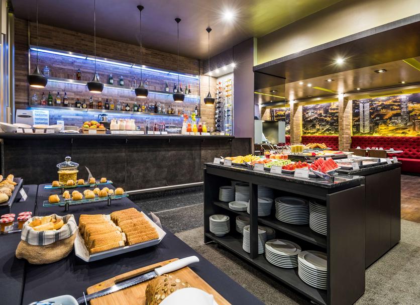 Buffet Photo