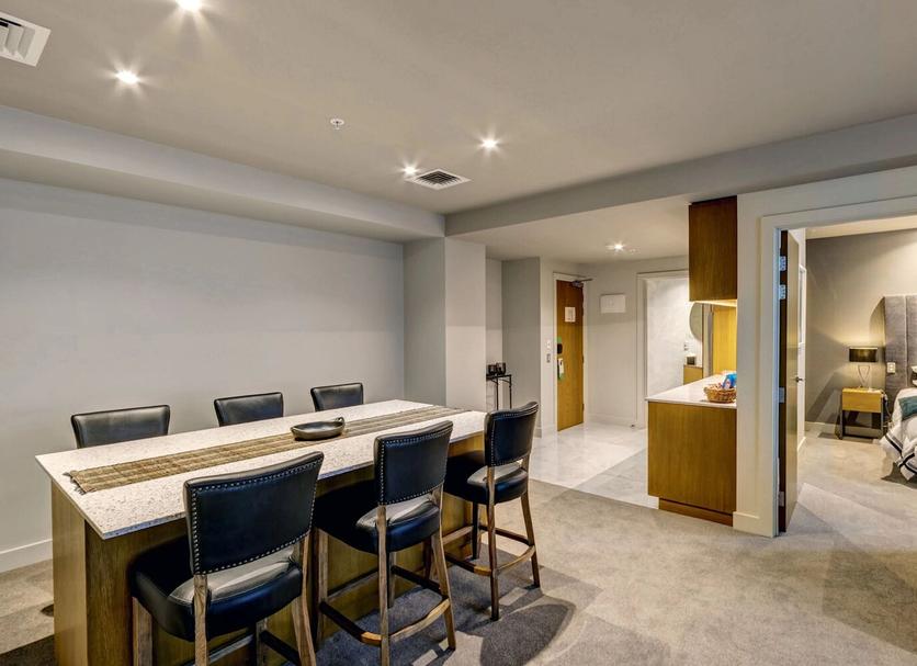 Dining room Photo