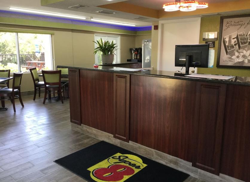 Front desk Photo