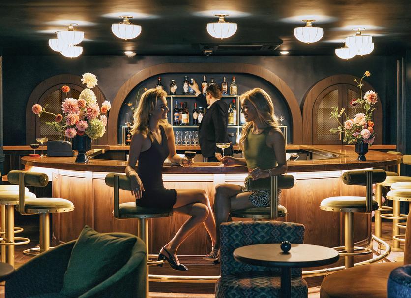 Bar Photo