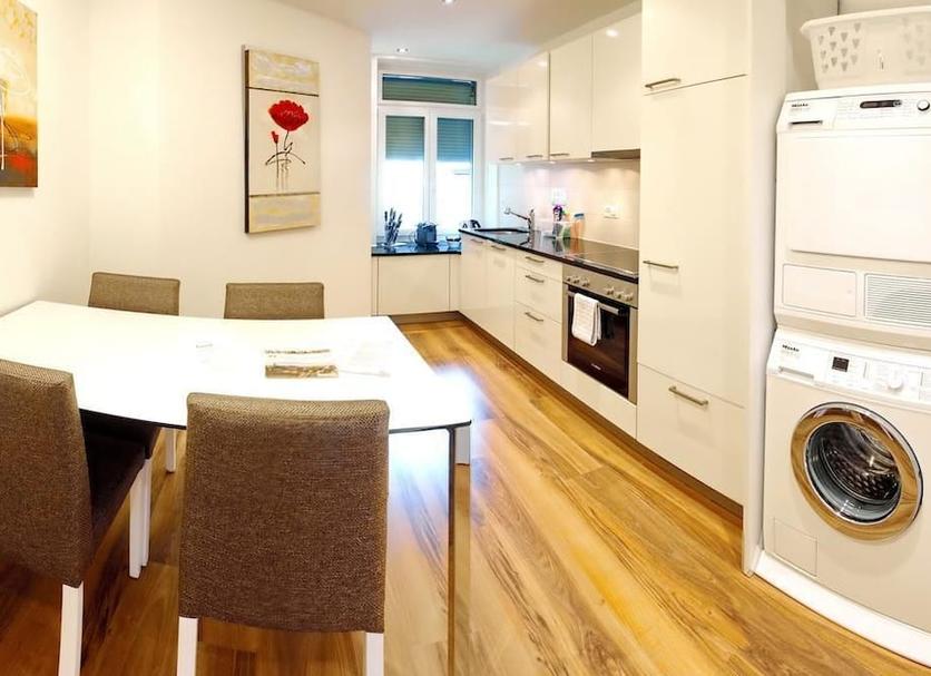 Kitchen Photo