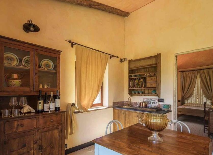 Dining room Photo