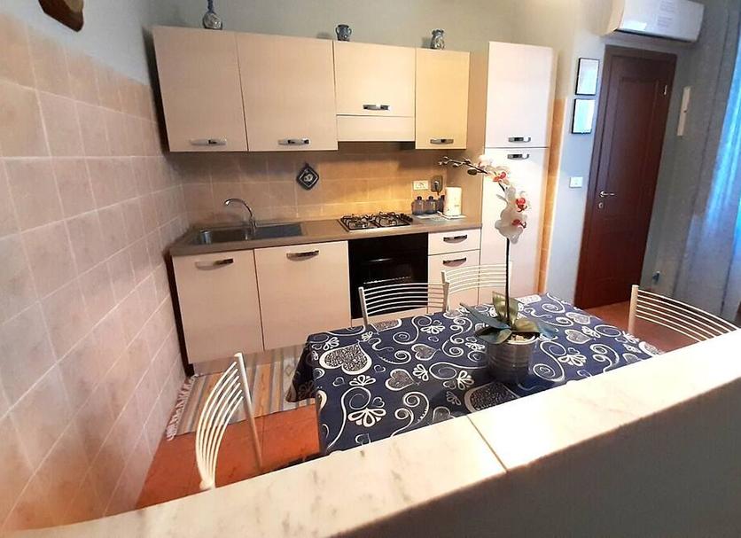 Kitchen Photo