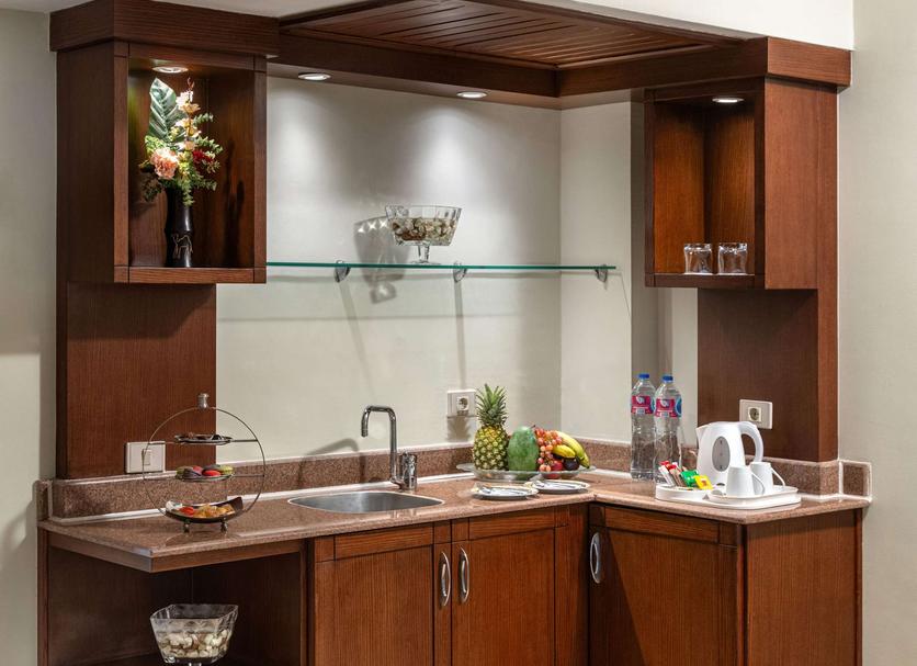Kitchen Photo