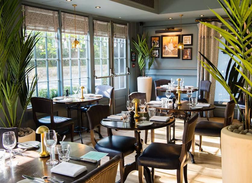 Restaurant Photo